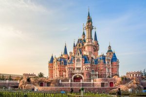Beijing – Universal Studios – Shanghai – Hangzhou – Wuzhen – Suzhou- Disneyland